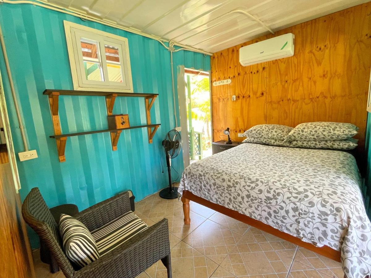 Judy House Backpacker Hostel Little Bay Zimmer foto